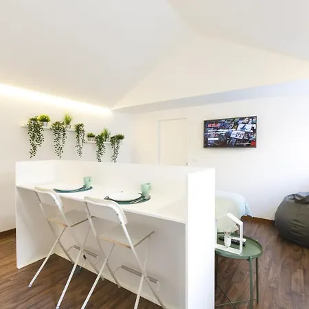 Alegria Cool House